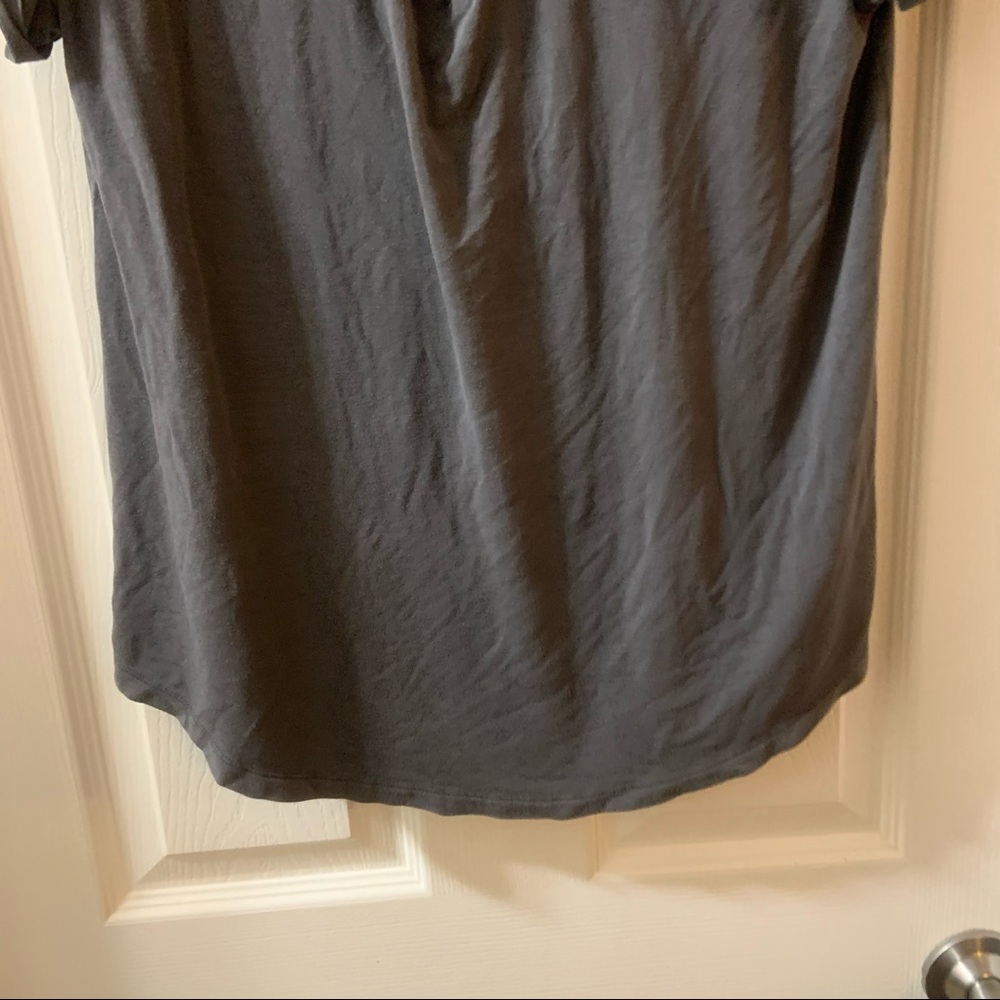 AEO Grey Soft & Sexy Strappy V Neck Tee Small - Picture 6 of 8